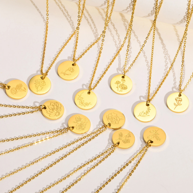 Birth Flower Necklace - สร้อยคอจี้ดอกไทเทเนียมเหล็กสำหรับเดือนดอกไม้สร้อยคอพร้อมจี้รูปดอกไม้ที่ไม่สม่ำเสมอรักษาสีของเดือนดอกไม้