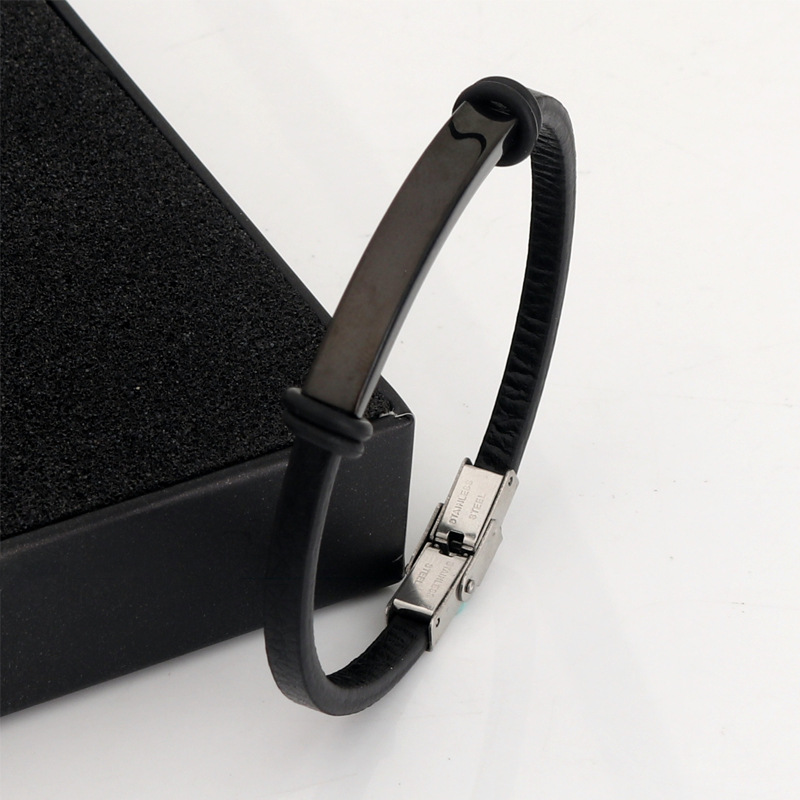 กำไลข้อมือหนังปรับชื่อได้บางสไ - Coordinates Bracelet บทวิจารณ์และราคา